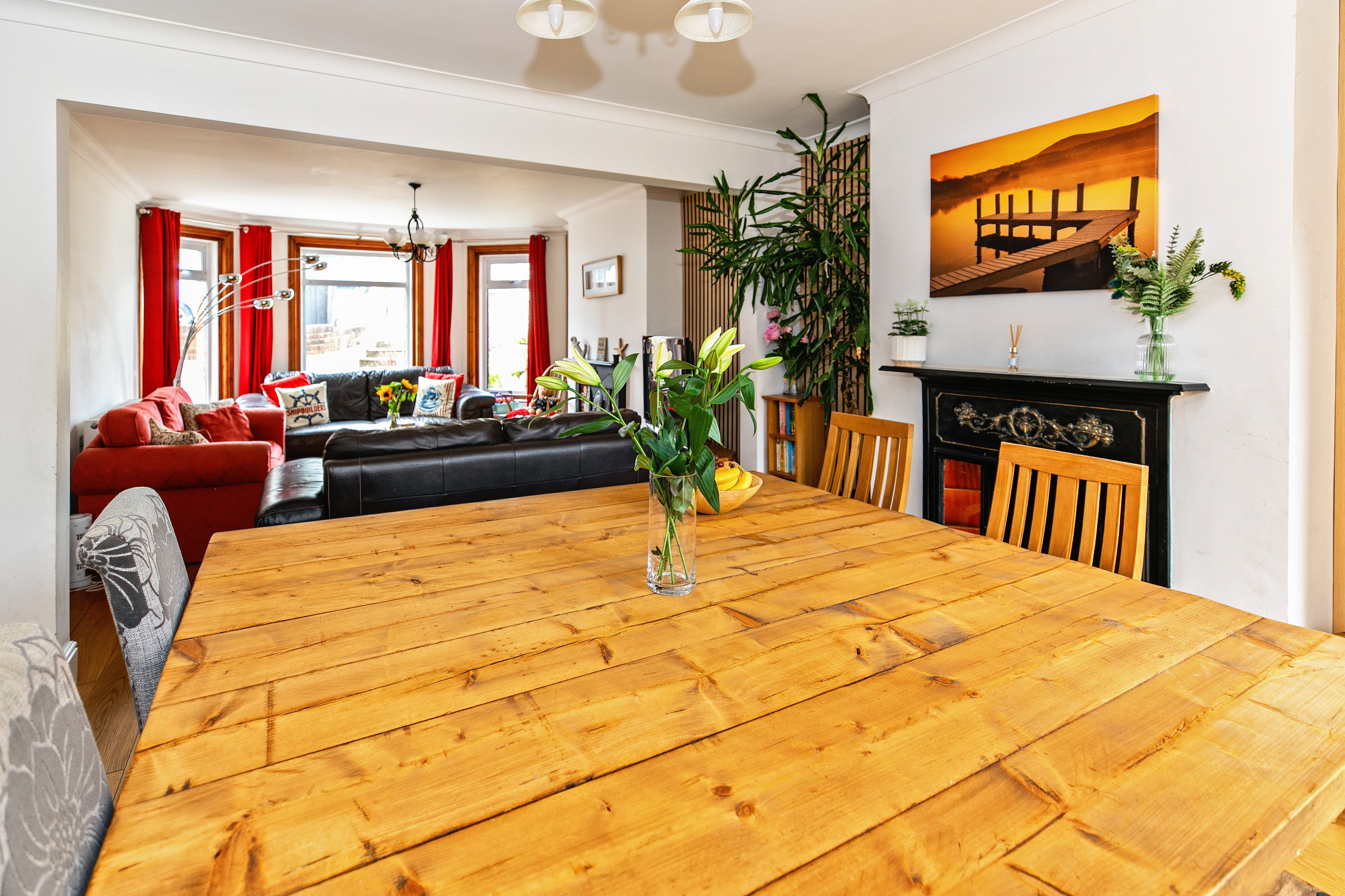 The Penn Pad | Spacious 5 BRs | Garden & Parking | Beach 2 miles | Sleeps 13+