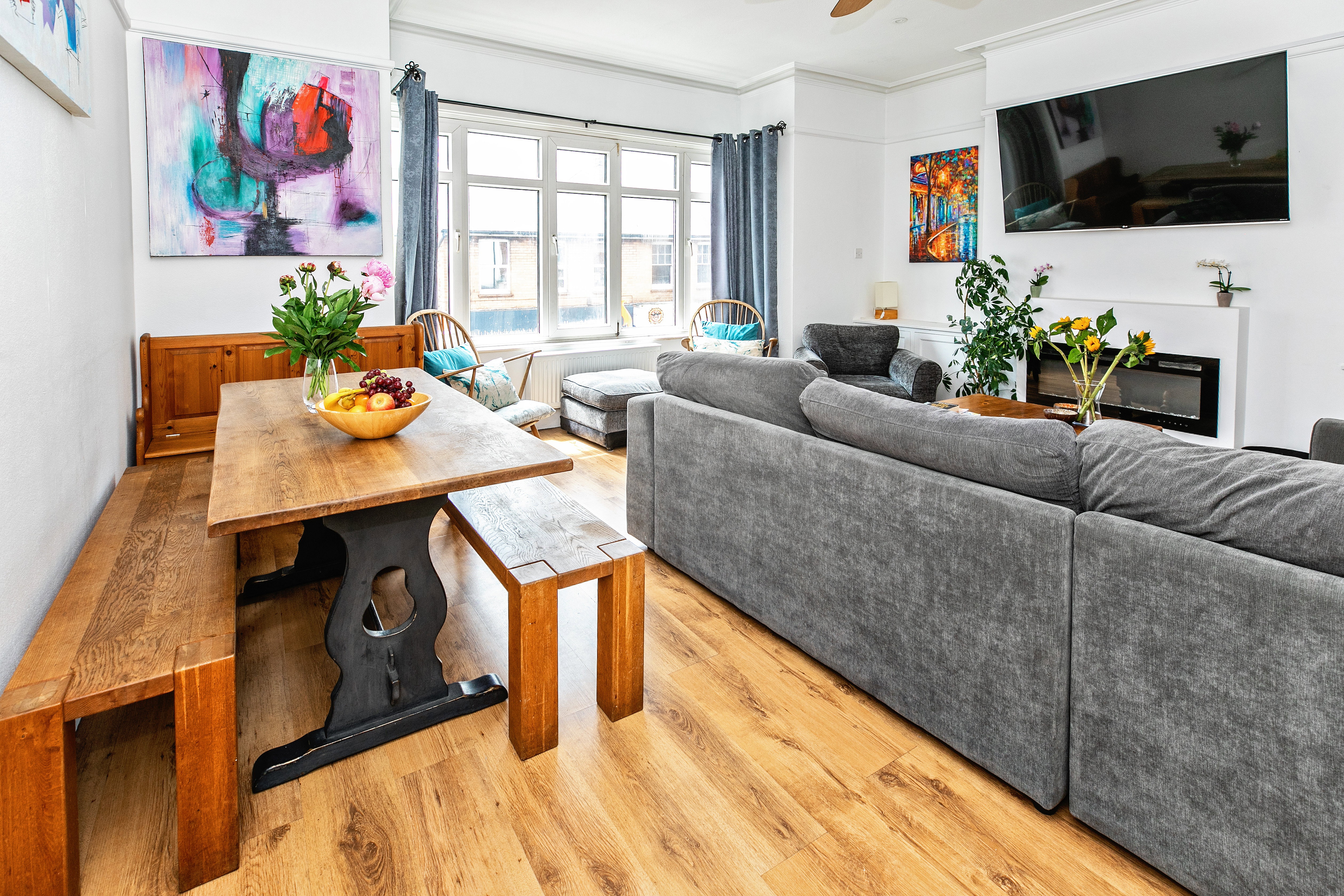 Ashley Cross | Stylish Maisonette | Vibrant Popular Village | Perfect Group Stay