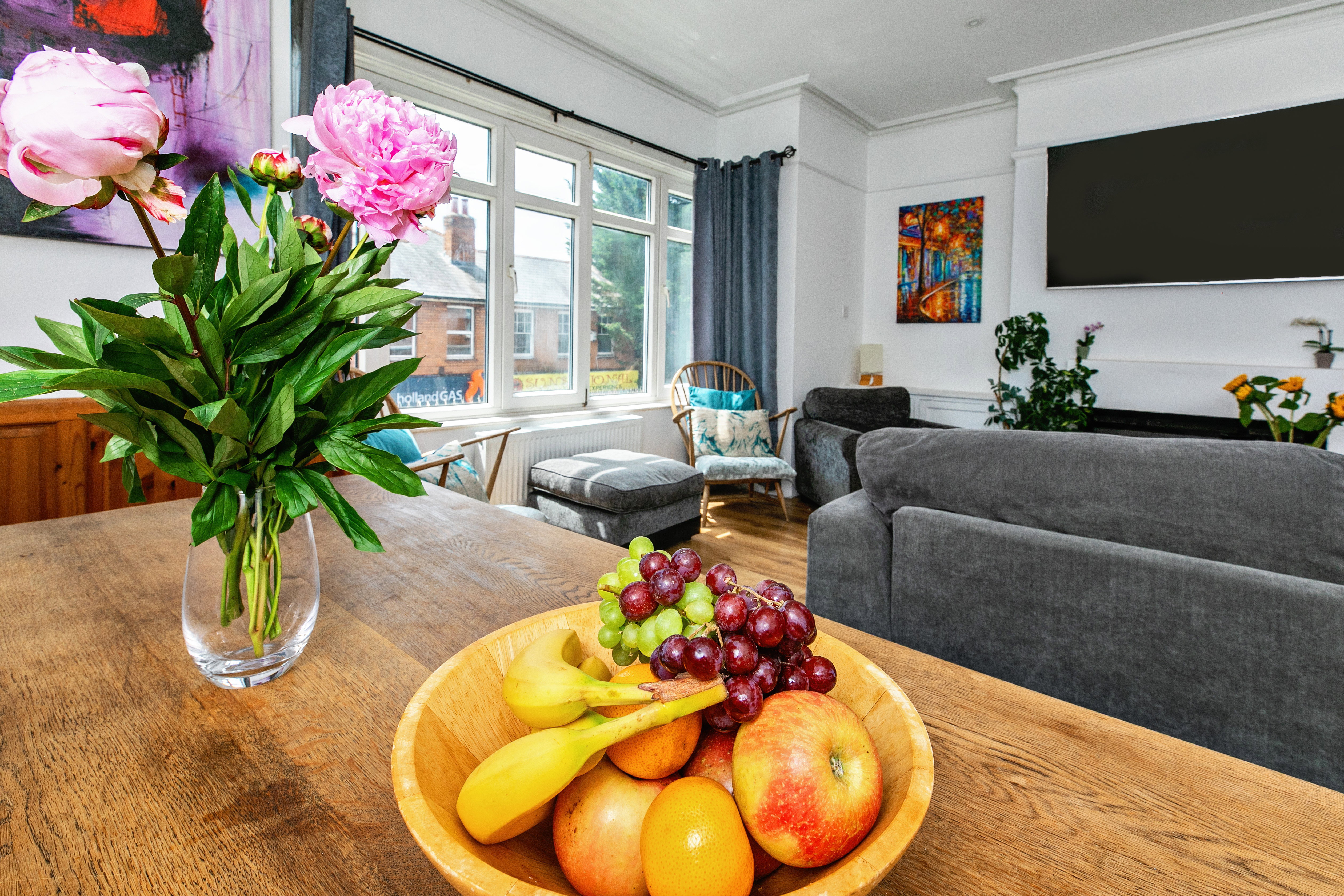Ashley Cross | Stylish Maisonette | Vibrant Popular Village | Perfect Group Stay