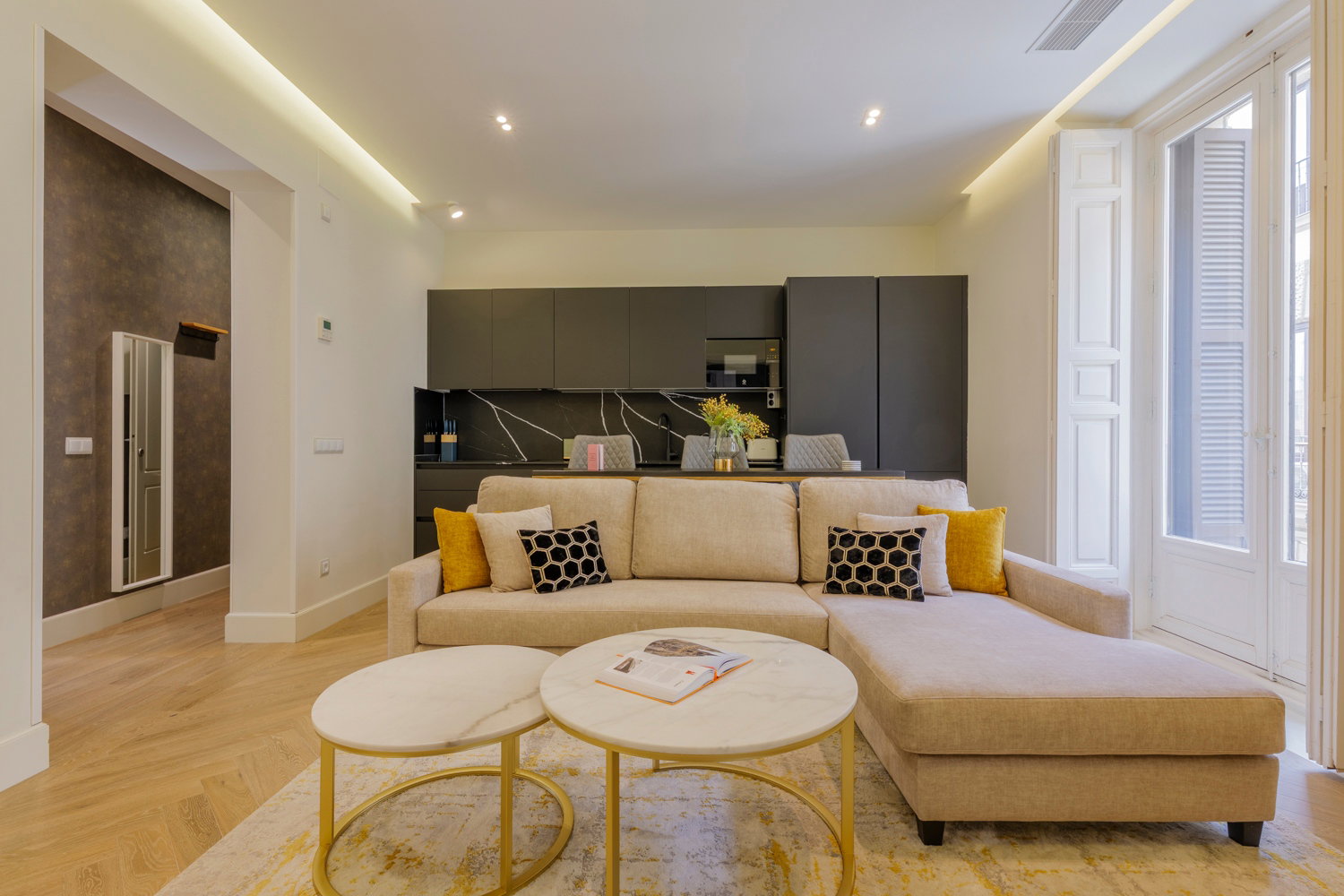 Furnished 60m² flat, ideal for professionals in the Palacio area