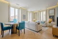 Bright 80m² exterior apartment in the historic center