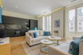 Bright 80m² exterior apartment in the historic center