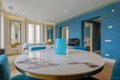 Bright 80m² exterior apartment in the historic center