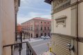 Bright 80m² exterior apartment in the historic center