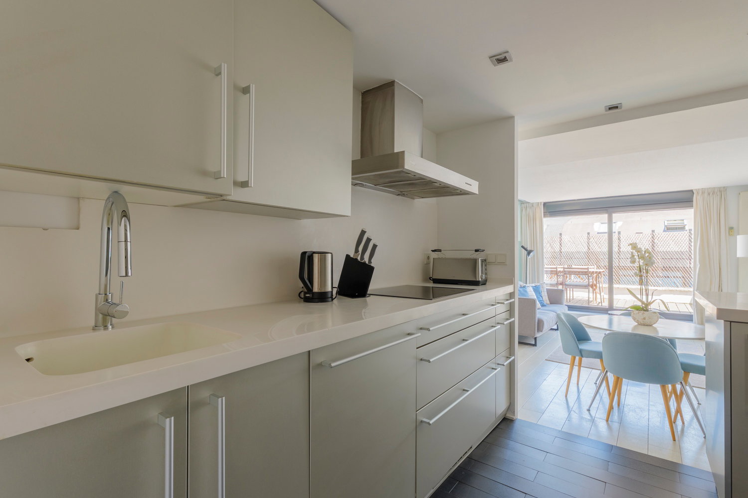 Modern 2-bedroom apartment with terrace in Chamberí