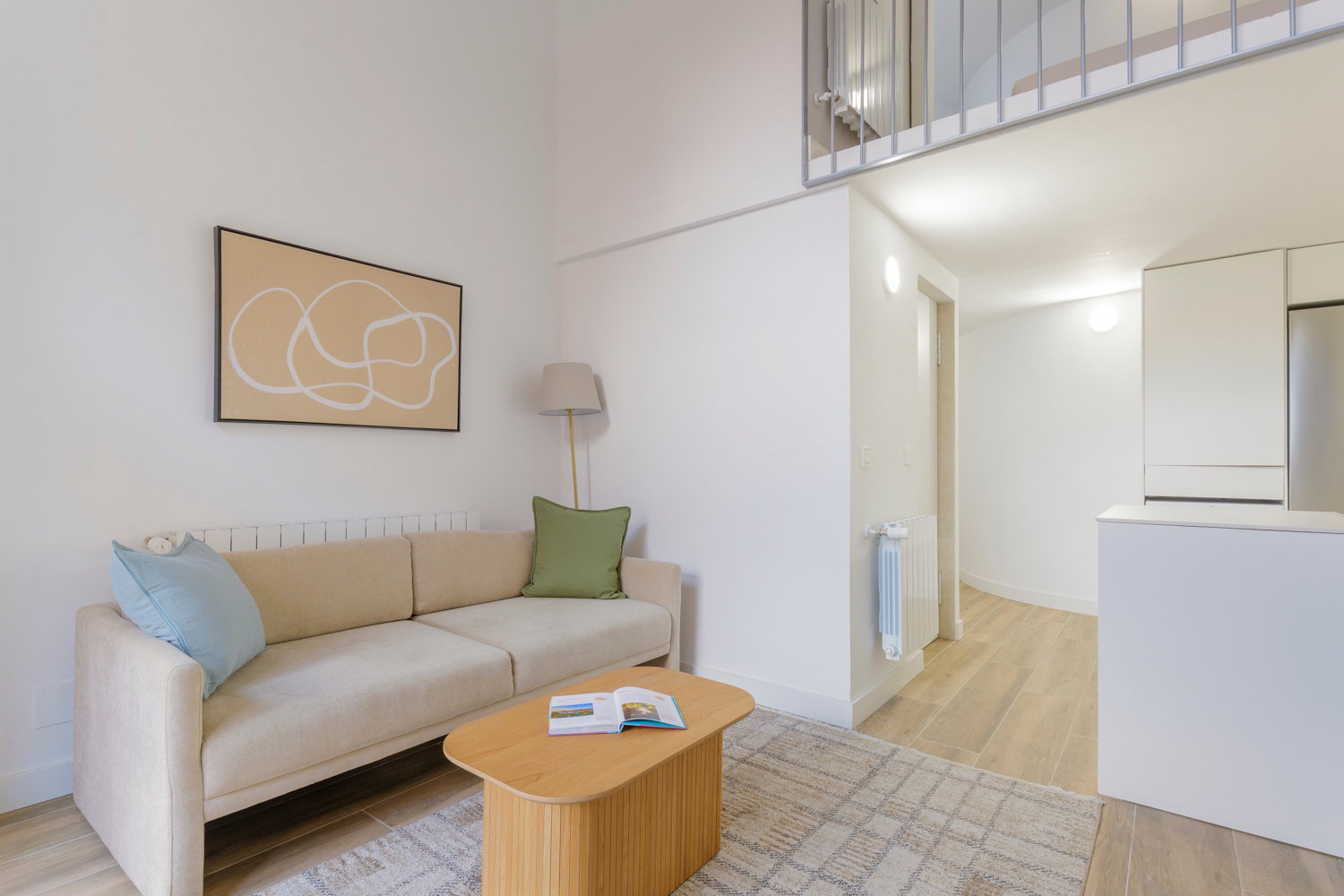 Fully furnished 2-bedroom duplex