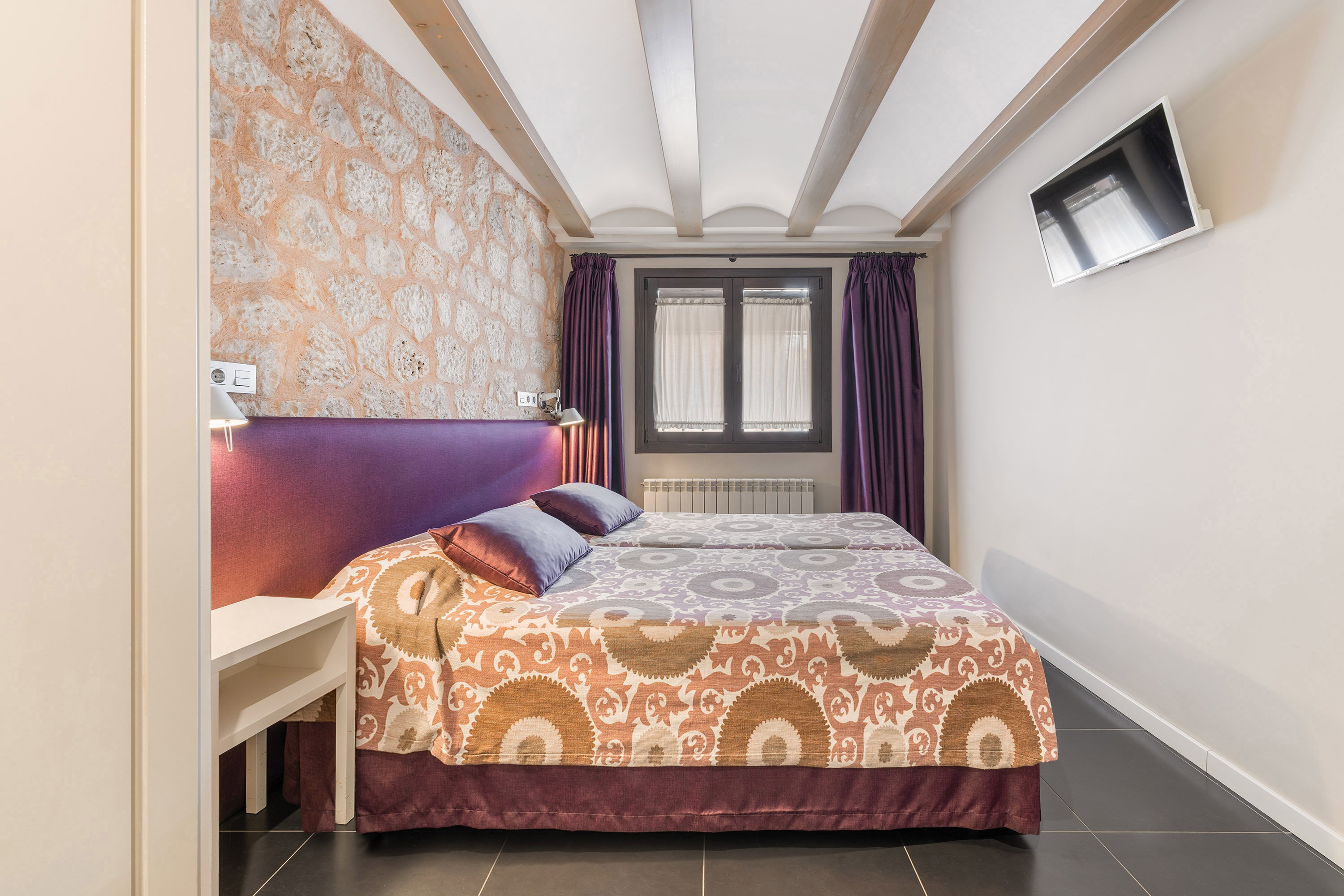 Habitación 1 TUTUS · 2 Pax (Hotel Ottium - Albarracín)