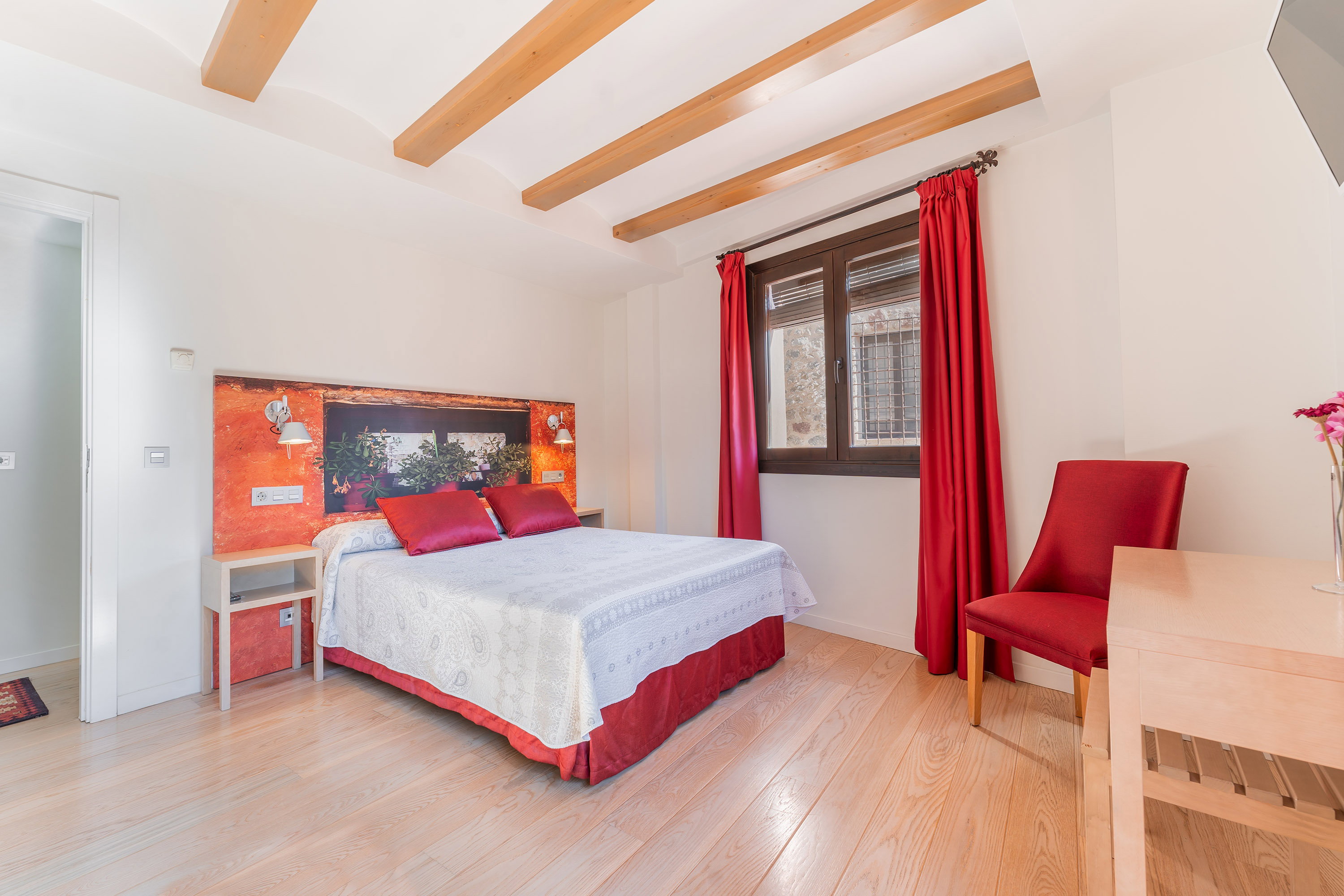 Habitación 3 · MORA · 2 Pax (Hotel Ottium - Albarracín)