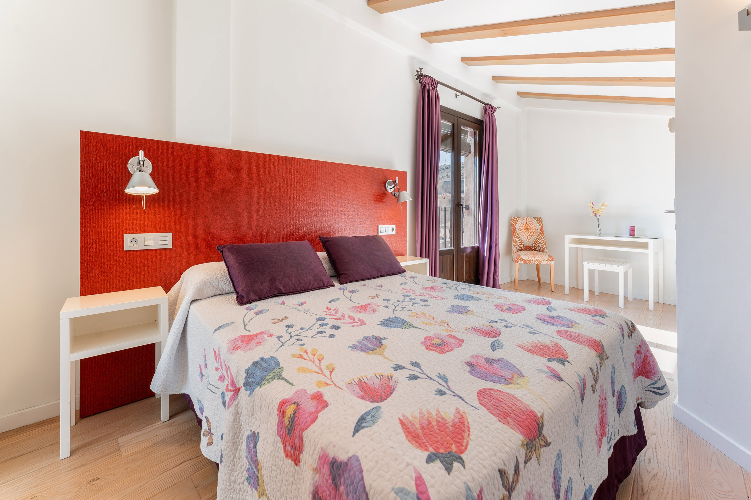 Habitación 6 · INTERIM · 2 Pax (Hotel Ottium - Albarracín)