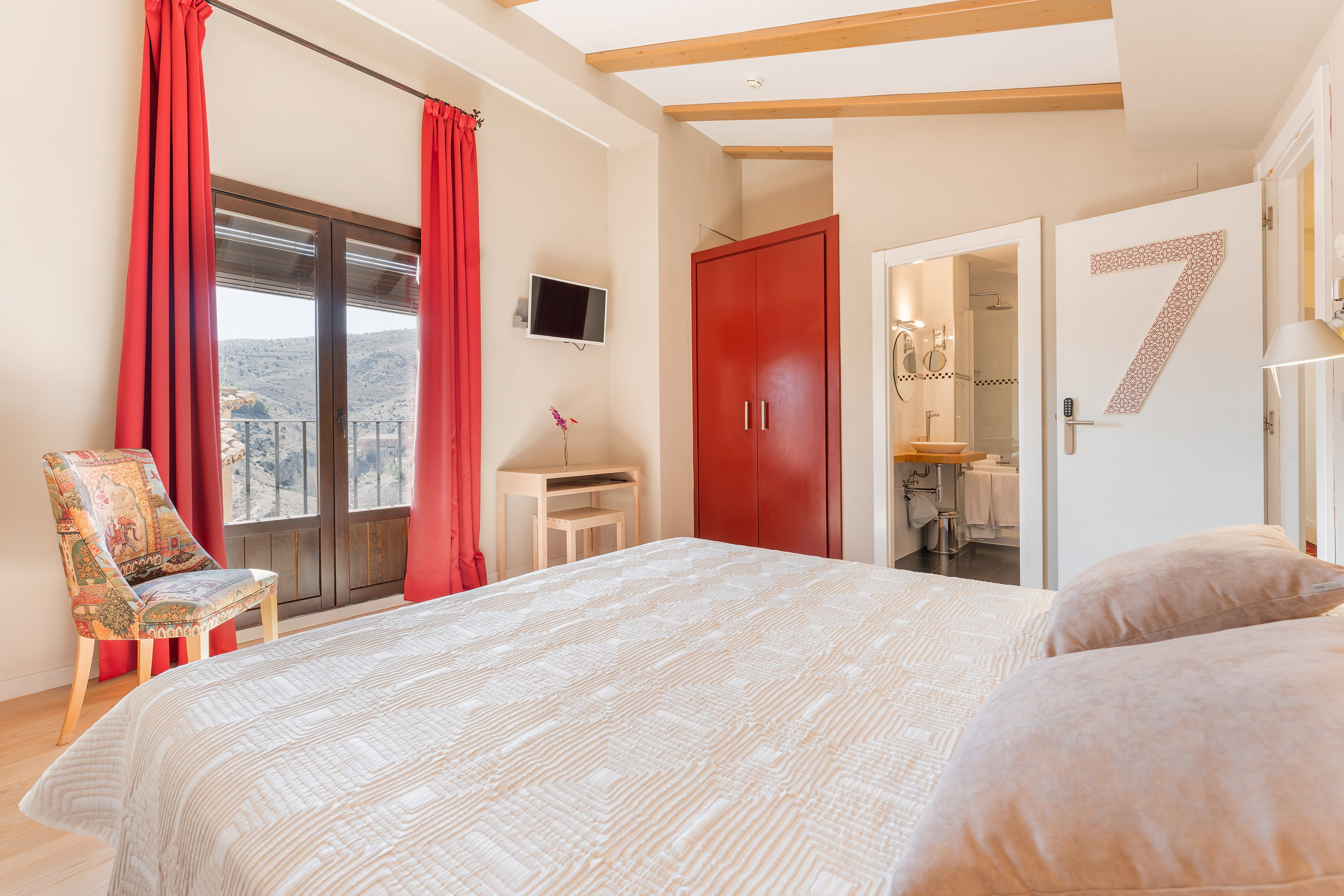 Habitación 7 · QUIETUM · 2 Pax (Hotel Ottium - Albarracín)