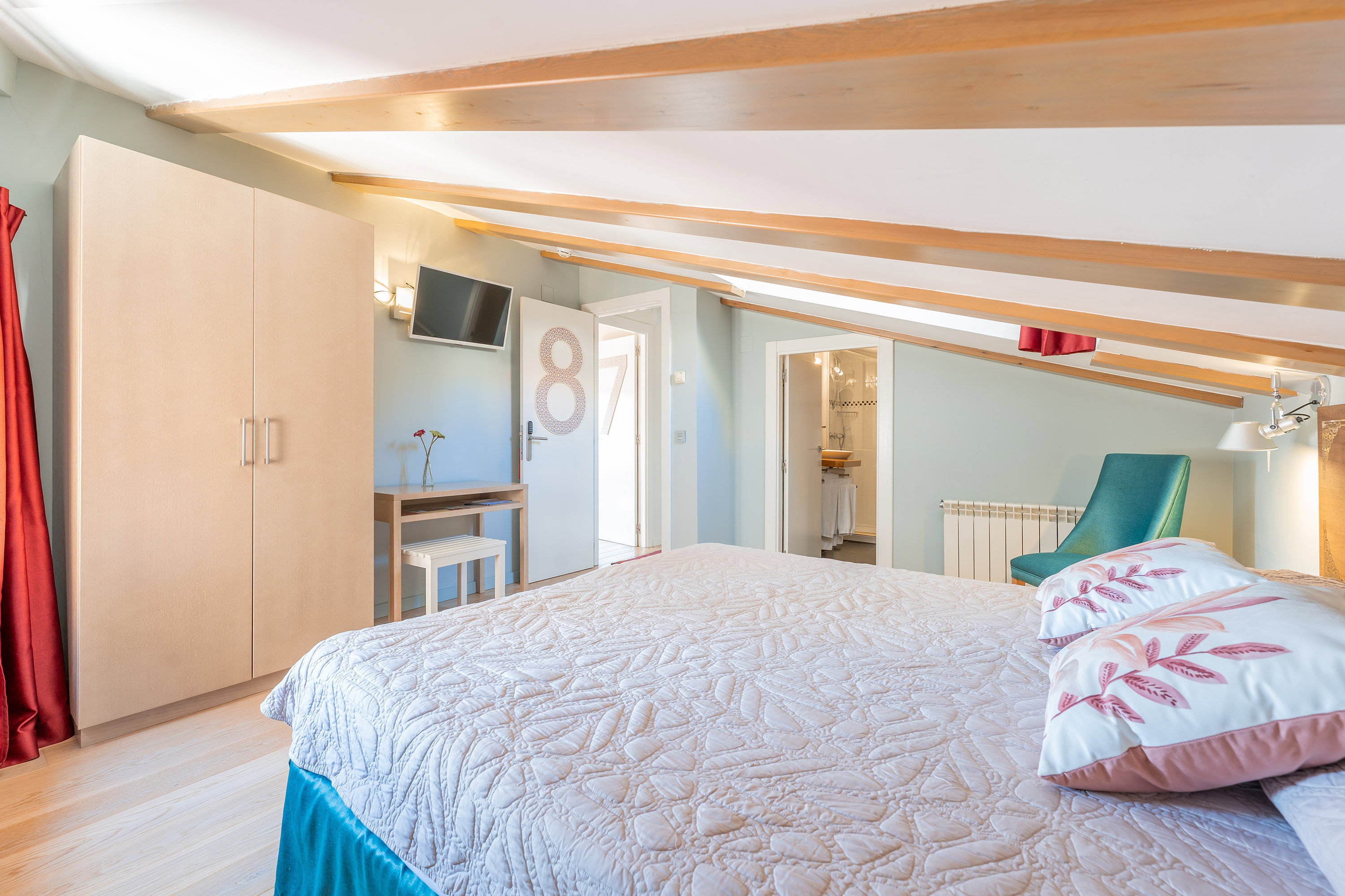 Habitación 8 · SOLUS · 2 Pax (Hotel Ottium - Albarracín)
