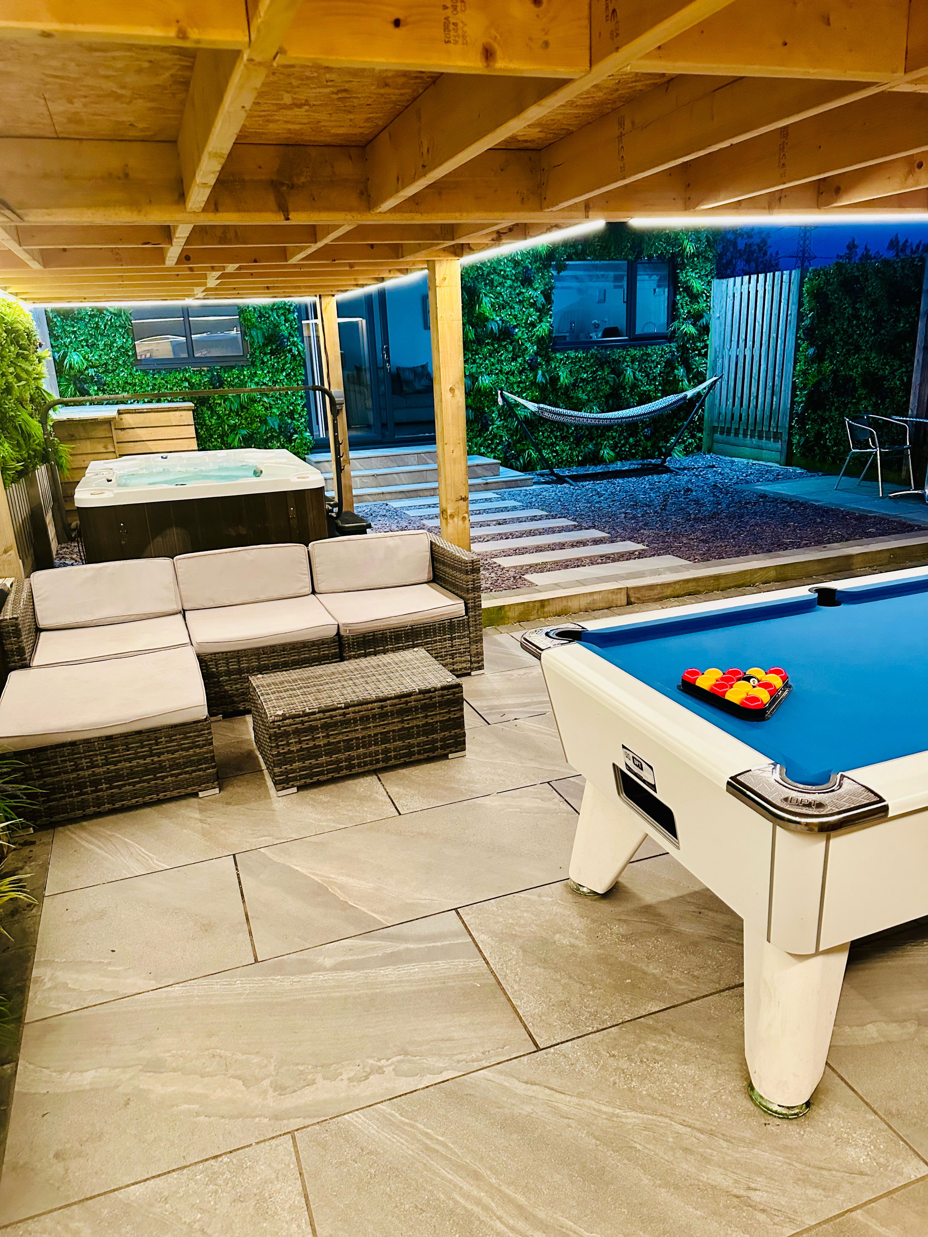 Hazell’s Lodge, enjoy our ultimate luxury lodge, ideal for romantic getaways!