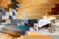 Thistle Pod - Luxury Glamping Farm Stay with Hot Tub!